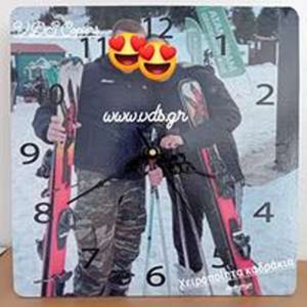 Ξύλινο Ρολόι Τοίχου Με Φωτογραφία.